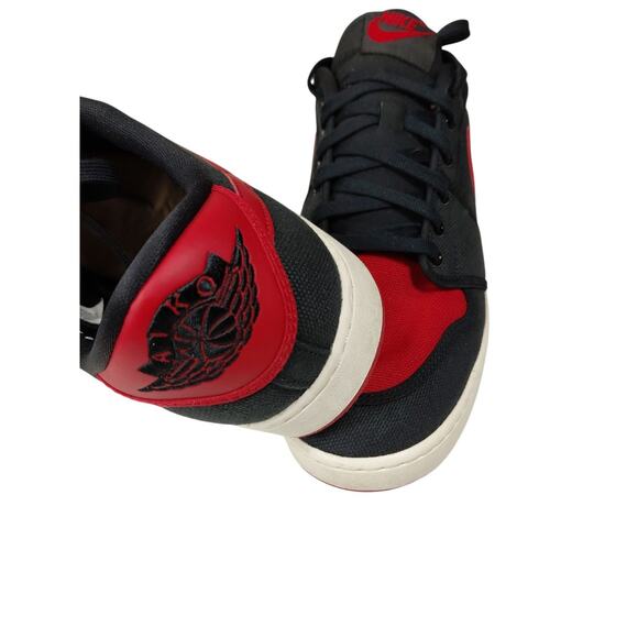 Nike Air Jordan 1 Low Bred AJKO Men's 13 Black Red DX4981-006 Preowned - Picture 8 of 9